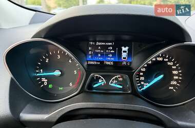 Внедорожник / Кроссовер Ford Kuga 2019 в 