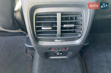 Внедорожник / Кроссовер Ford Kuga 2020 в 