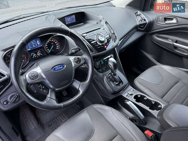 Внедорожник / Кроссовер Ford Kuga 2013 в Львове