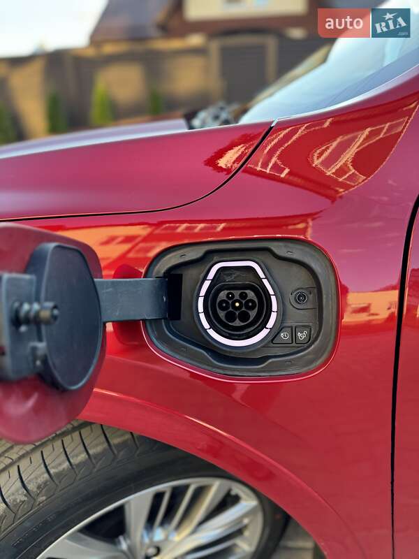 Позашляховик / Кросовер Ford Kuga 2020 в Києві