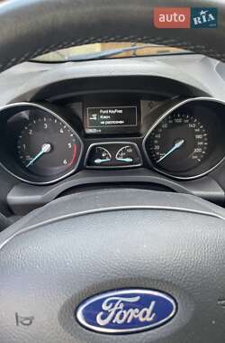 Внедорожник / Кроссовер Ford Kuga 2019 в 