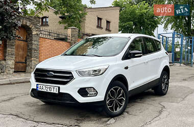 Ford Kuga 2017