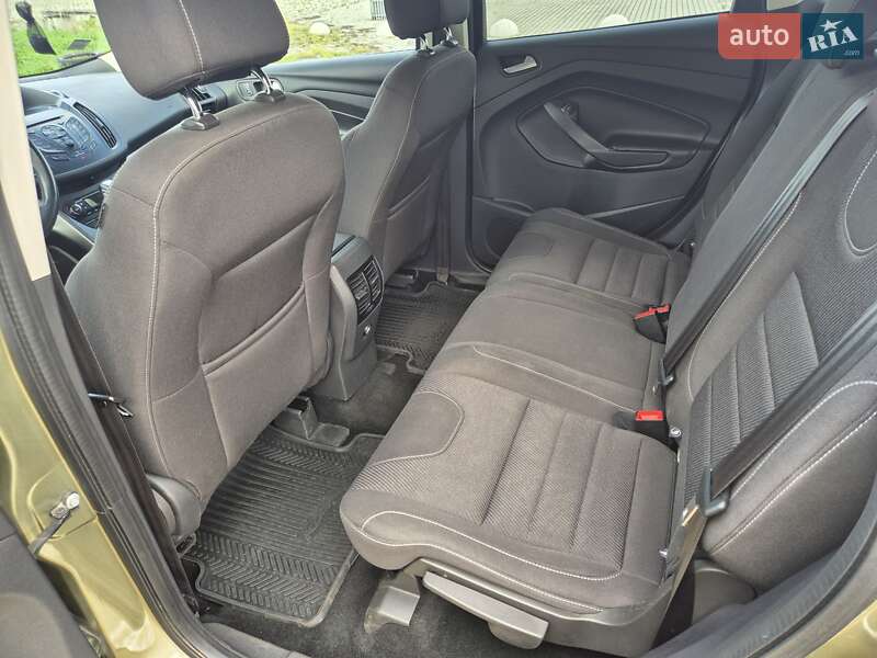 Позашляховик / Кросовер Ford Kuga 2013 в Львові