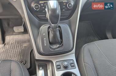 Внедорожник / Кроссовер Ford Kuga 2013 в 