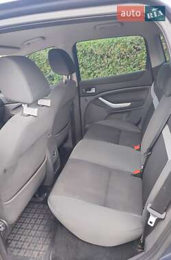 Внедорожник / Кроссовер Ford Kuga 2012 в 