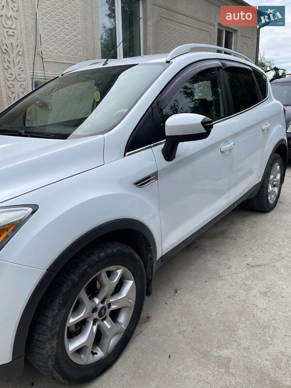 Внедорожник / Кроссовер Ford Kuga 2010 в Могилев-Подольске фото 3 Внедорожник / Кроссовер Ford Kuga 2010 в Могилев-Подольске