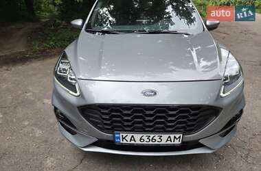 Позашляховик / Кросовер Ford Kuga 2021 в Києві