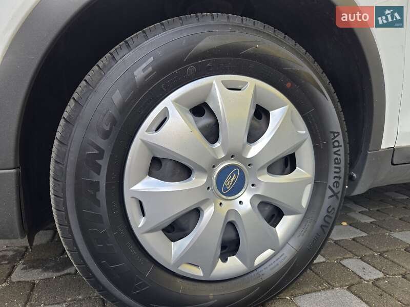 Внедорожник / Кроссовер Ford Kuga 2012 в Днепре