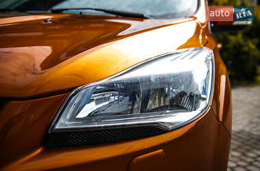 Внедорожник / Кроссовер Ford Kuga 2015 в 