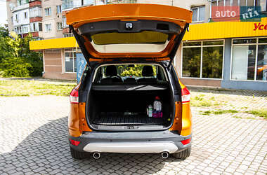 Внедорожник / Кроссовер Ford Kuga 2015 в 