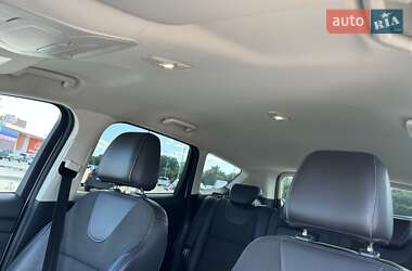 Внедорожник / Кроссовер Ford Kuga 2014 в 