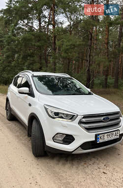 Внедорожник / Кроссовер Ford Kuga 2019 в Киеве