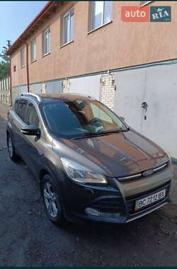 Внедорожник / Кроссовер Ford Kuga 2016 в 