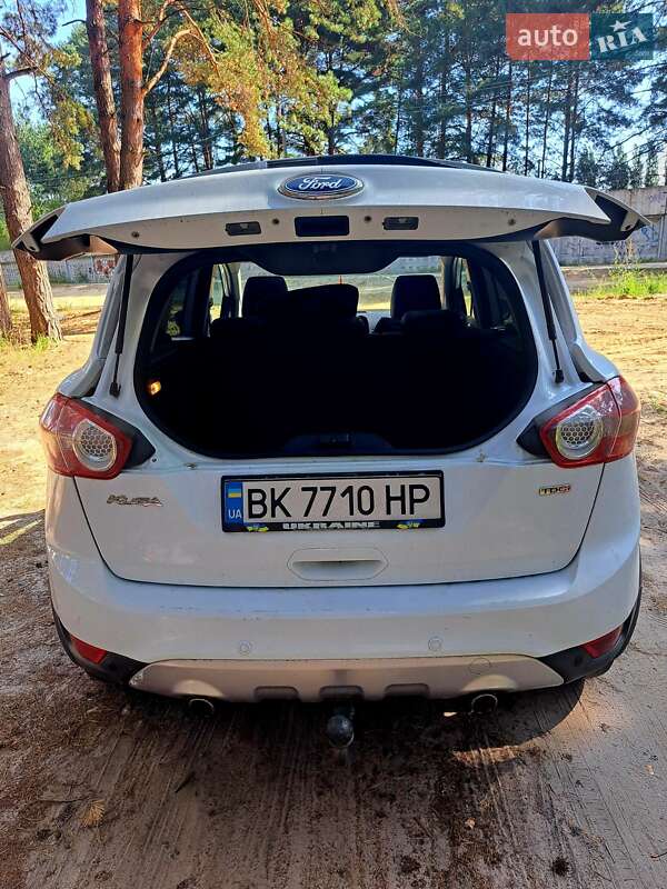 Внедорожник / Кроссовер Ford Kuga 2011 в Вараше