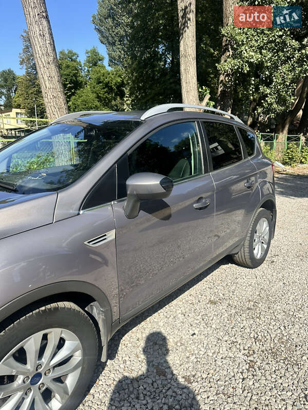 Внедорожник / Кроссовер Ford Kuga 2012 в Днепре