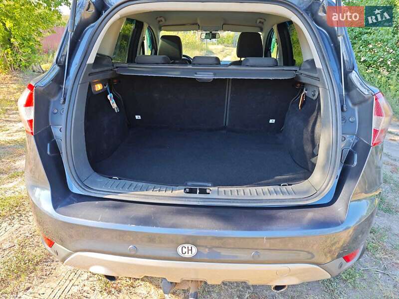 Внедорожник / Кроссовер Ford Kuga 2010 в Изюме