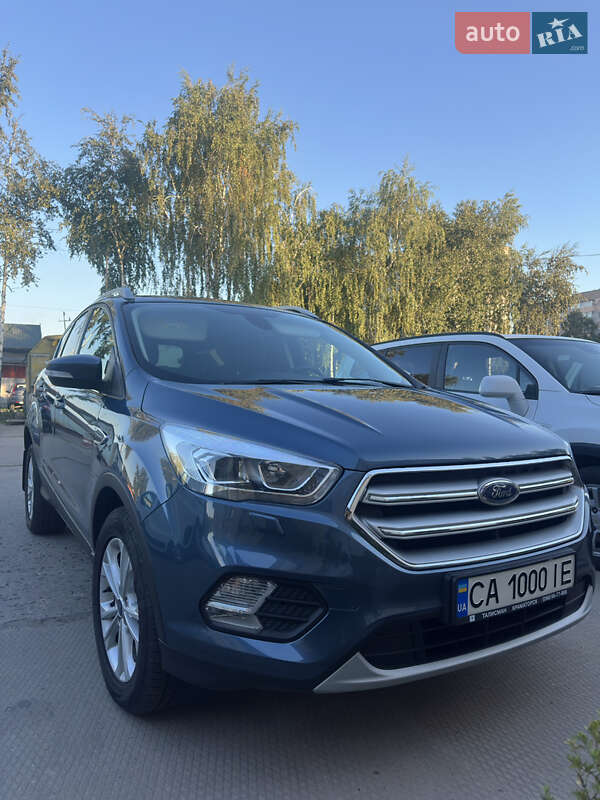 Позашляховик / Кросовер Ford Kuga 2019 в Черкасах фото 3 Позашляховик / Кросовер Ford Kuga 2019 в Черкасах