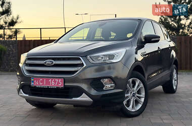 Внедорожник / Кроссовер Ford Kuga 2018 в 