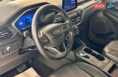 Внедорожник / Кроссовер Ford Kuga 2020 в 