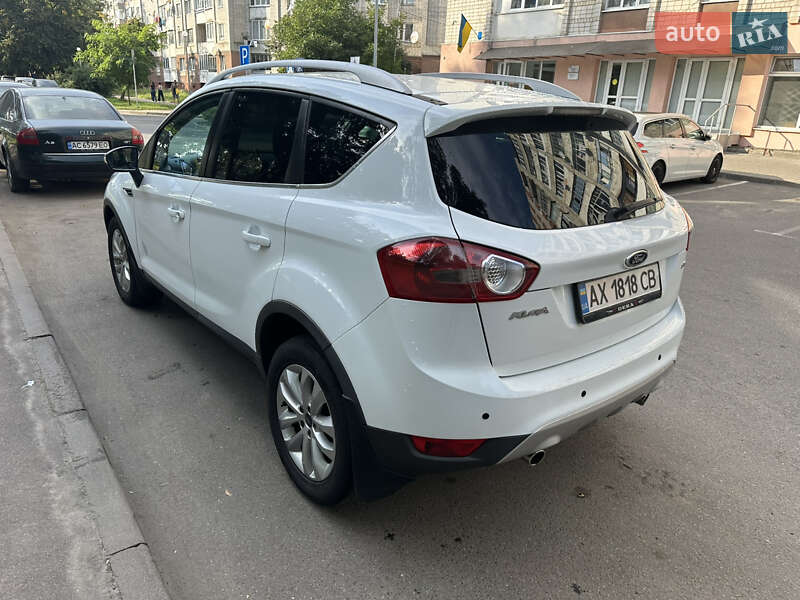 Внедорожник / Кроссовер Ford Kuga 2010 в Львове