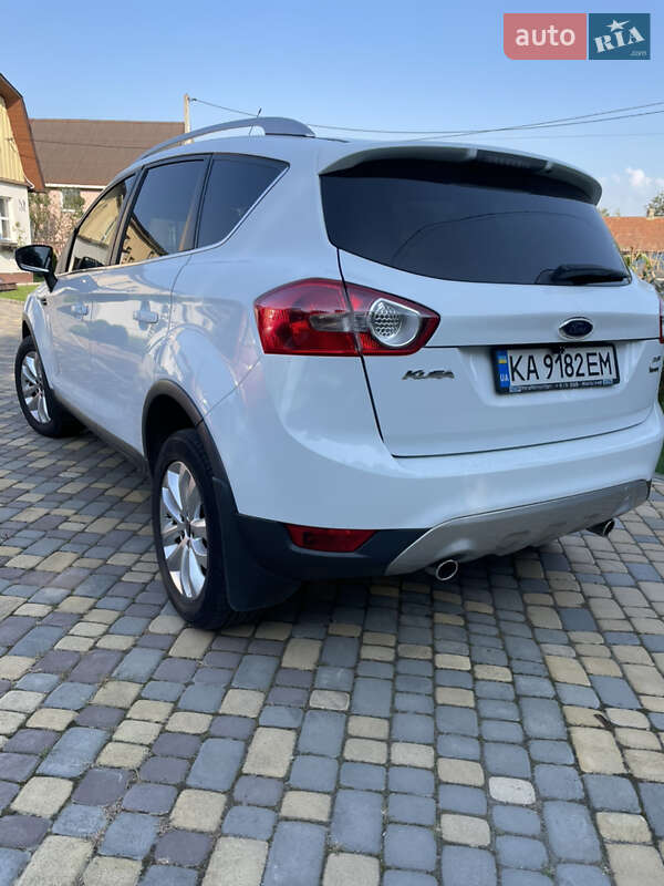 Внедорожник / Кроссовер Ford Kuga 2010 в Коростене