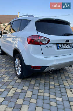 Внедорожник / Кроссовер Ford Kuga 2010 в 
