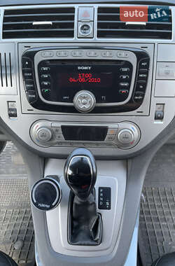 Внедорожник / Кроссовер Ford Kuga 2010 в 