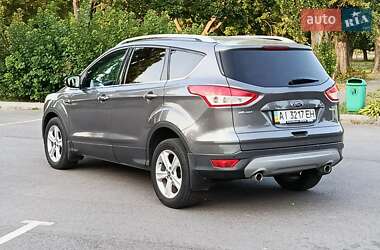 Внедорожник / Кроссовер Ford Kuga 2013 в 