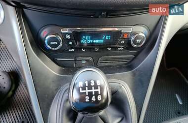 Внедорожник / Кроссовер Ford Kuga 2013 в 