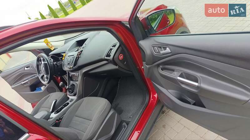 Внедорожник / Кроссовер Ford Kuga 2015 в Нововолынске фото 23 Внедорожник / Кроссовер Ford Kuga 2015 в Нововолынске