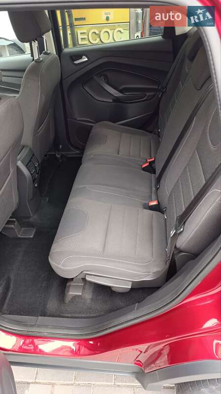 Внедорожник / Кроссовер Ford Kuga 2015 в Нововолынске фото 28 Внедорожник / Кроссовер Ford Kuga 2015 в Нововолынске