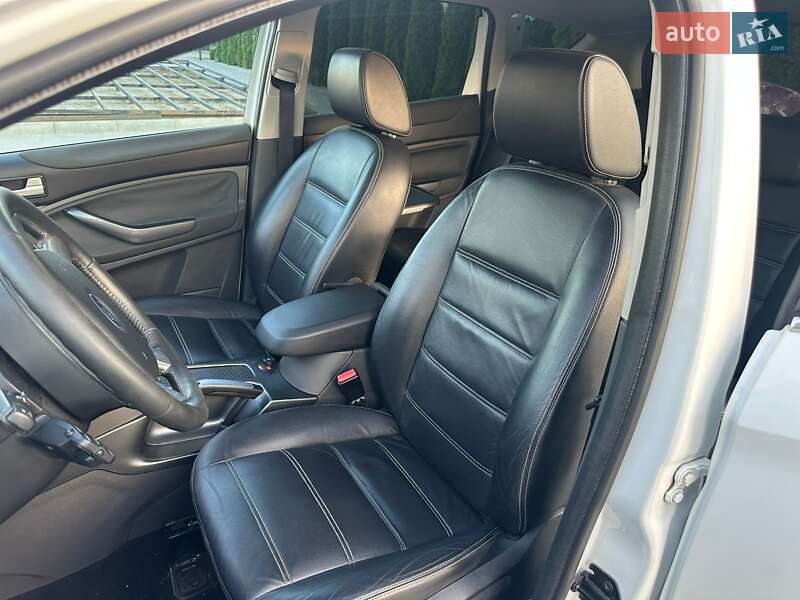 Внедорожник / Кроссовер Ford Kuga 2010 в Каменец-Подольском