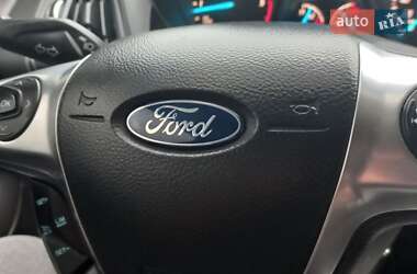 Внедорожник / Кроссовер Ford Kuga 2013 в 