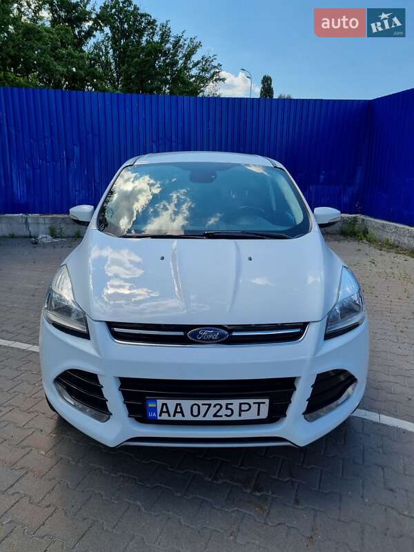 Внедорожник / Кроссовер Ford Kuga 2016 в Киеве