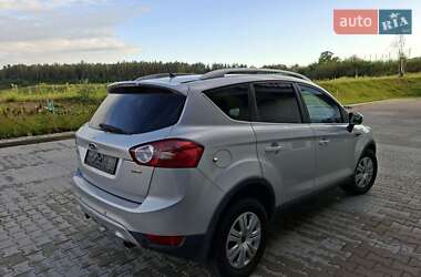 Внедорожник / Кроссовер Ford Kuga 2010 в 