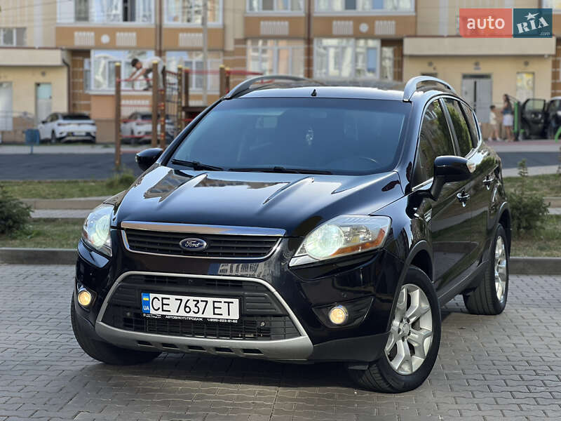Внедорожник / Кроссовер Ford Kuga 2010 в 