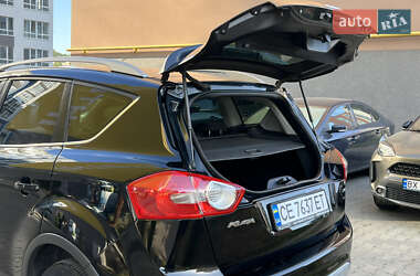 Внедорожник / Кроссовер Ford Kuga 2010 в 