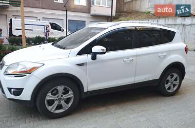 Внедорожник / Кроссовер Ford Kuga 2012 в 