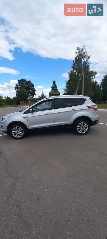 Внедорожник / Кроссовер Ford Kuga 2019 в Ромнах фото 43 Внедорожник / Кроссовер Ford Kuga 2019 в Ромнах