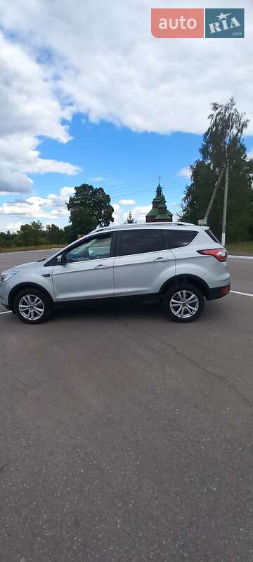 Внедорожник / Кроссовер Ford Kuga 2019 в Ромнах фото 41 Внедорожник / Кроссовер Ford Kuga 2019 в Ромнах