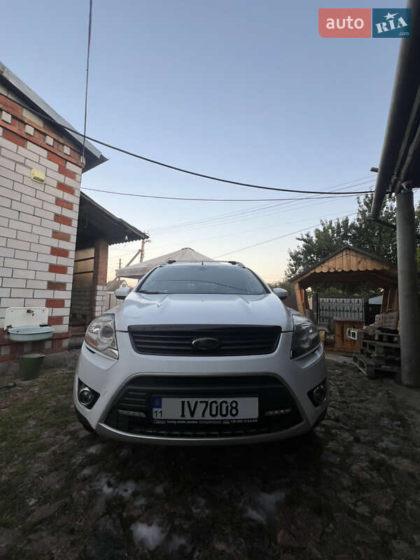 Внедорожник / Кроссовер Ford Kuga 2010 в Кобеляках
