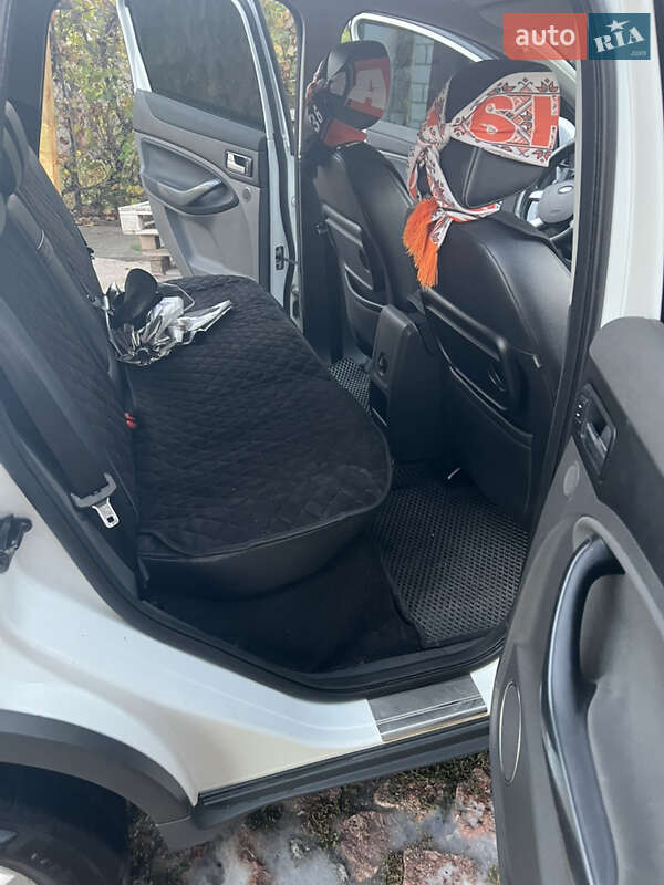 Внедорожник / Кроссовер Ford Kuga 2010 в Кобеляках