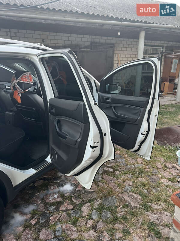 Внедорожник / Кроссовер Ford Kuga 2010 в Кобеляках