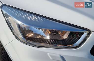 Внедорожник / Кроссовер Ford Kuga 2017 в 