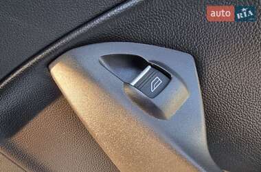 Внедорожник / Кроссовер Ford Kuga 2017 в 