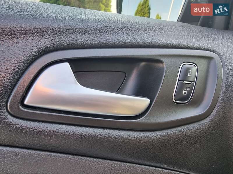 Внедорожник / Кроссовер Ford Kuga 2017 в Виннице фото 52 Внедорожник / Кроссовер Ford Kuga 2017 в Виннице