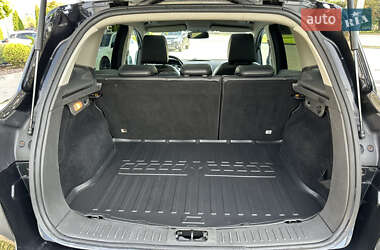 Внедорожник / Кроссовер Ford Kuga 2010 в 