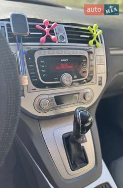 Позашляховик / Кросовер Ford Kuga 2010 в  фото 4 Позашляховик / Кросовер Ford Kuga 2010 в