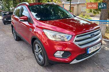 Внедорожник / Кроссовер Ford Kuga 2019 в 