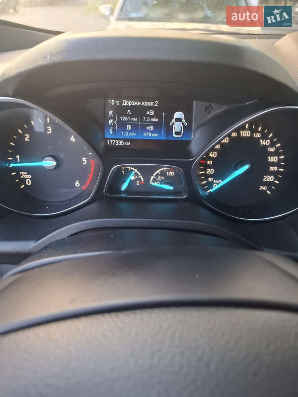 Внедорожник / Кроссовер Ford Kuga 2017 в Киеве фото 5 Внедорожник / Кроссовер Ford Kuga 2017 в Киеве